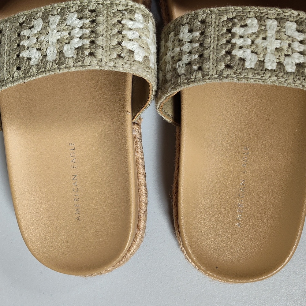 American Eagle sage green crochet slide sandals 6 - Picture 5 of 10
